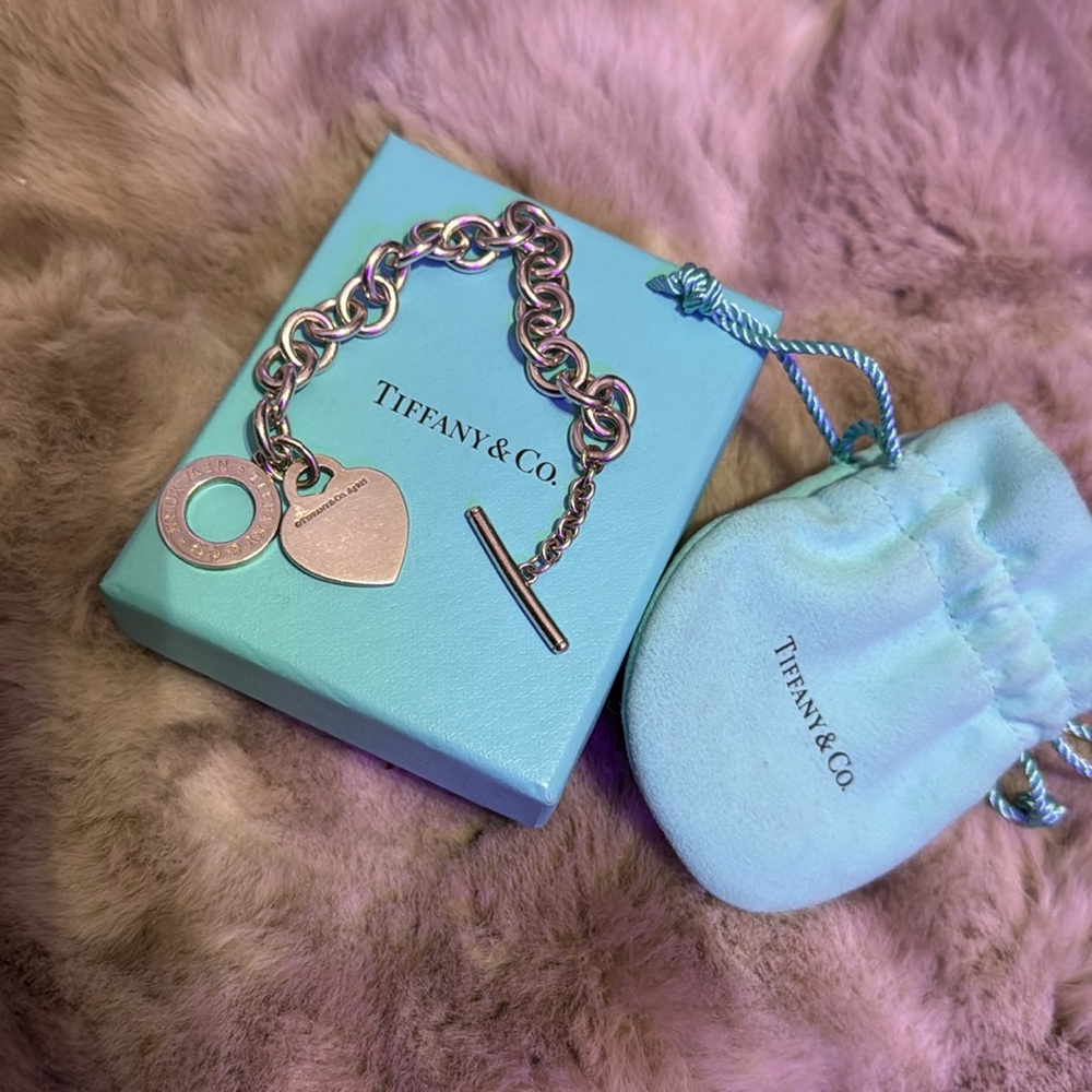 Tiffany & Co. Return to Tiffany Heart Tag Toggle Bracelet Silver - Picture 5 of 8